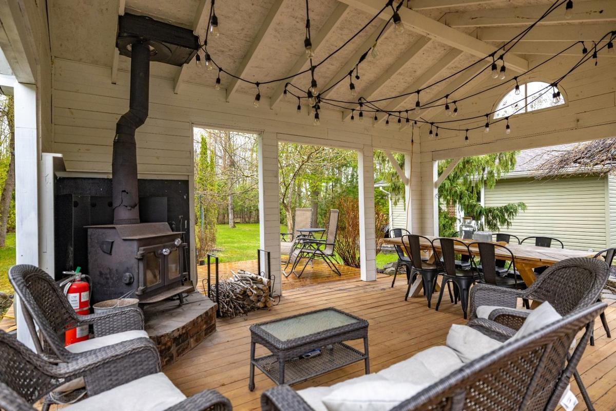 Terrasse avec gazebo