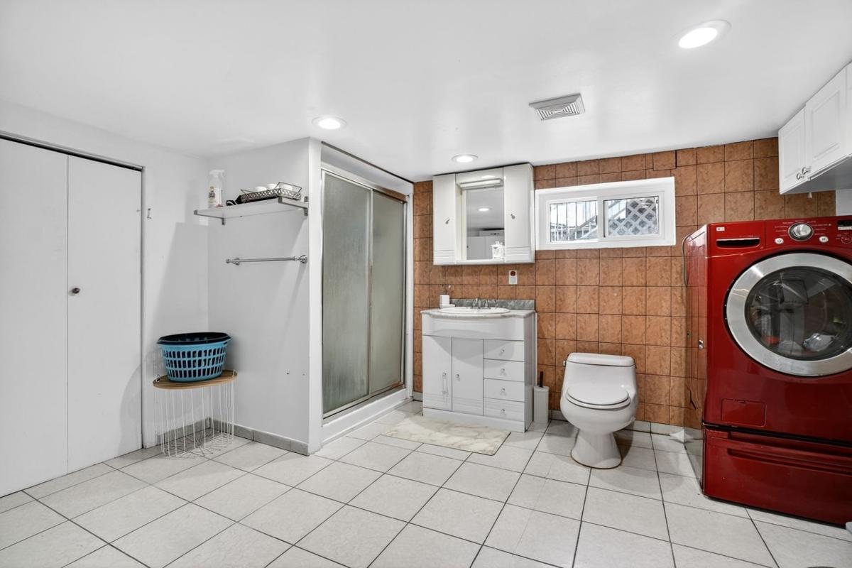 Salle de bain du sous-sol