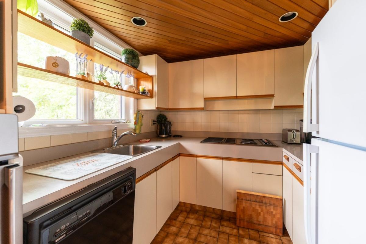Espace adjacent à la cuisine