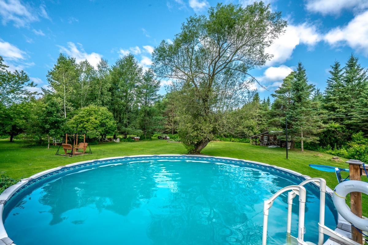 Piscine hors terre pour les beaux jours