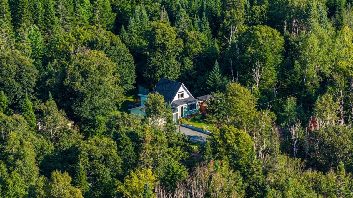 Vue aérienne du cadre naturel environnant