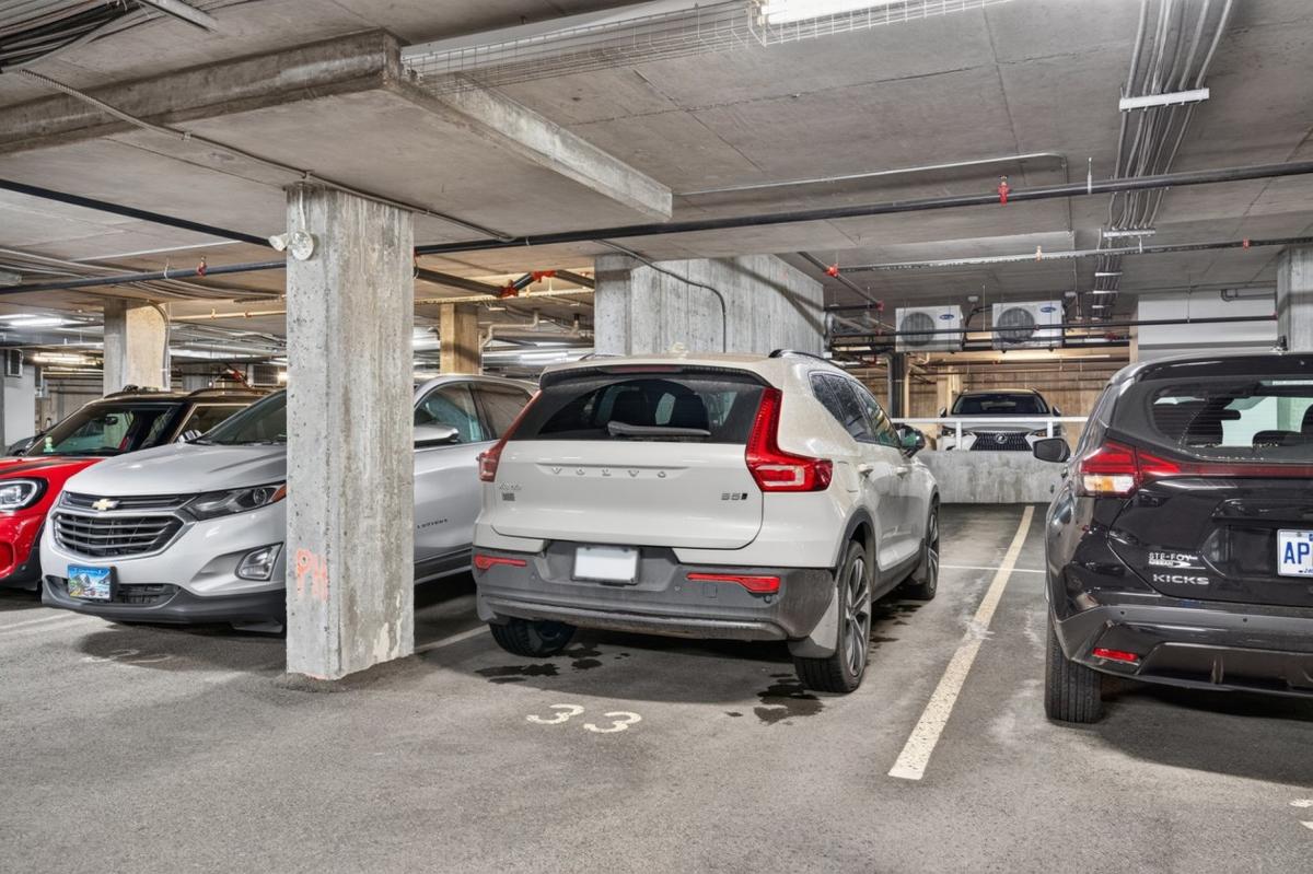Garage intérieur avec deux places