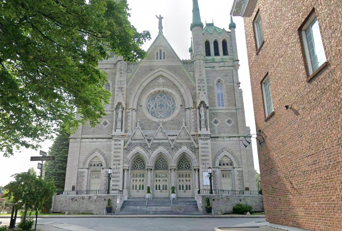 Co-cathédrale Saint-Antoine-de-Padoue à Longueuil
