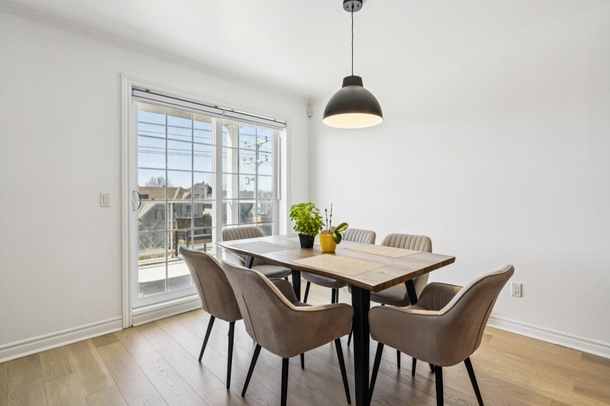 Salle à manger ouverte sur le salon