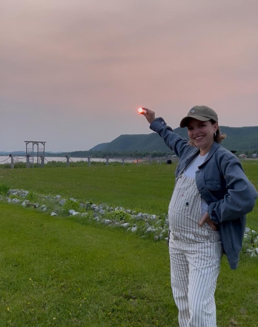 Sarah-Jeanne Labrosse en Gaspésie pour le tournage de Bon Cop, Bad Cop