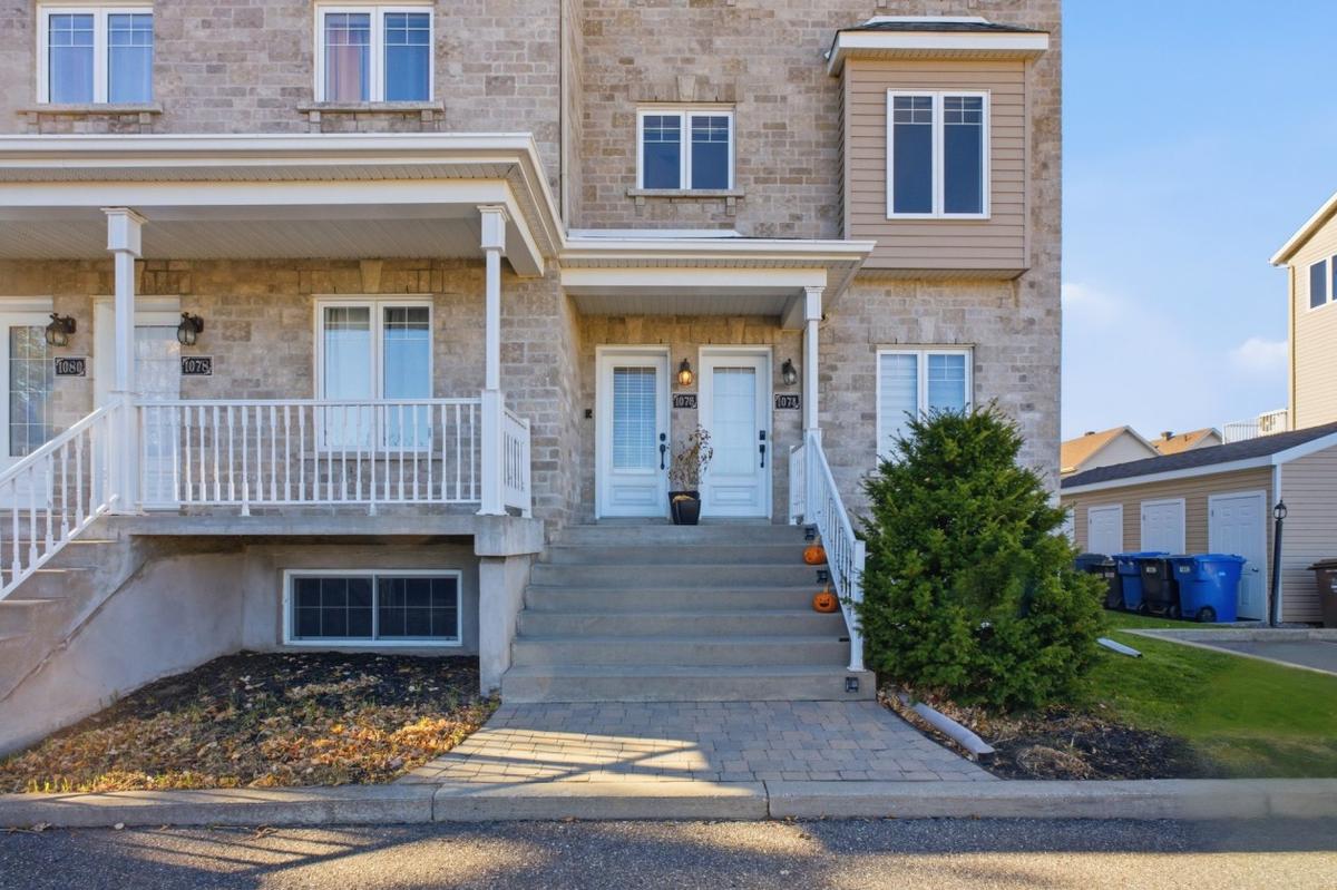 Entrée extérieure du condo