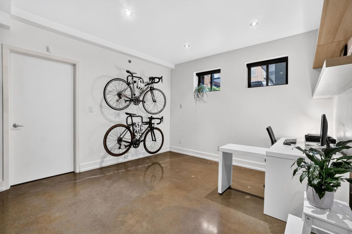 Autre angle du bureau