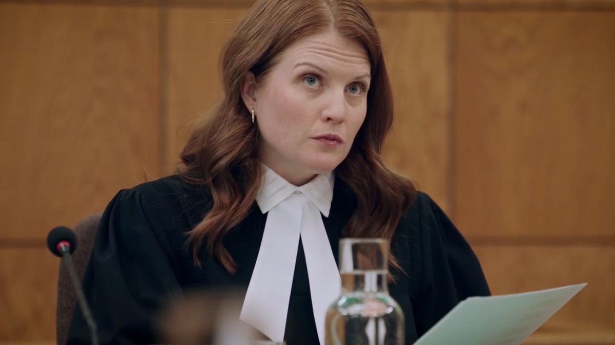 Julie Trépanier dans Indéfendable