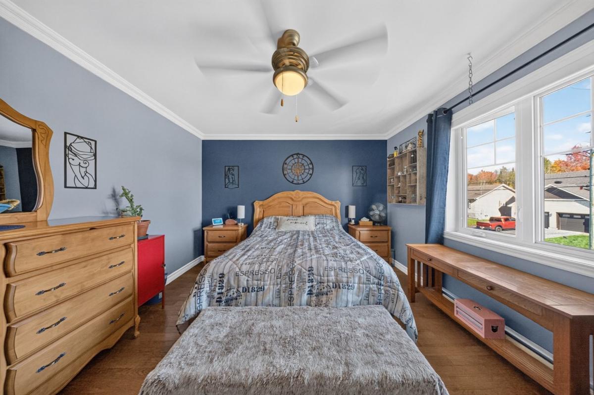 Autre chambre à l'étage