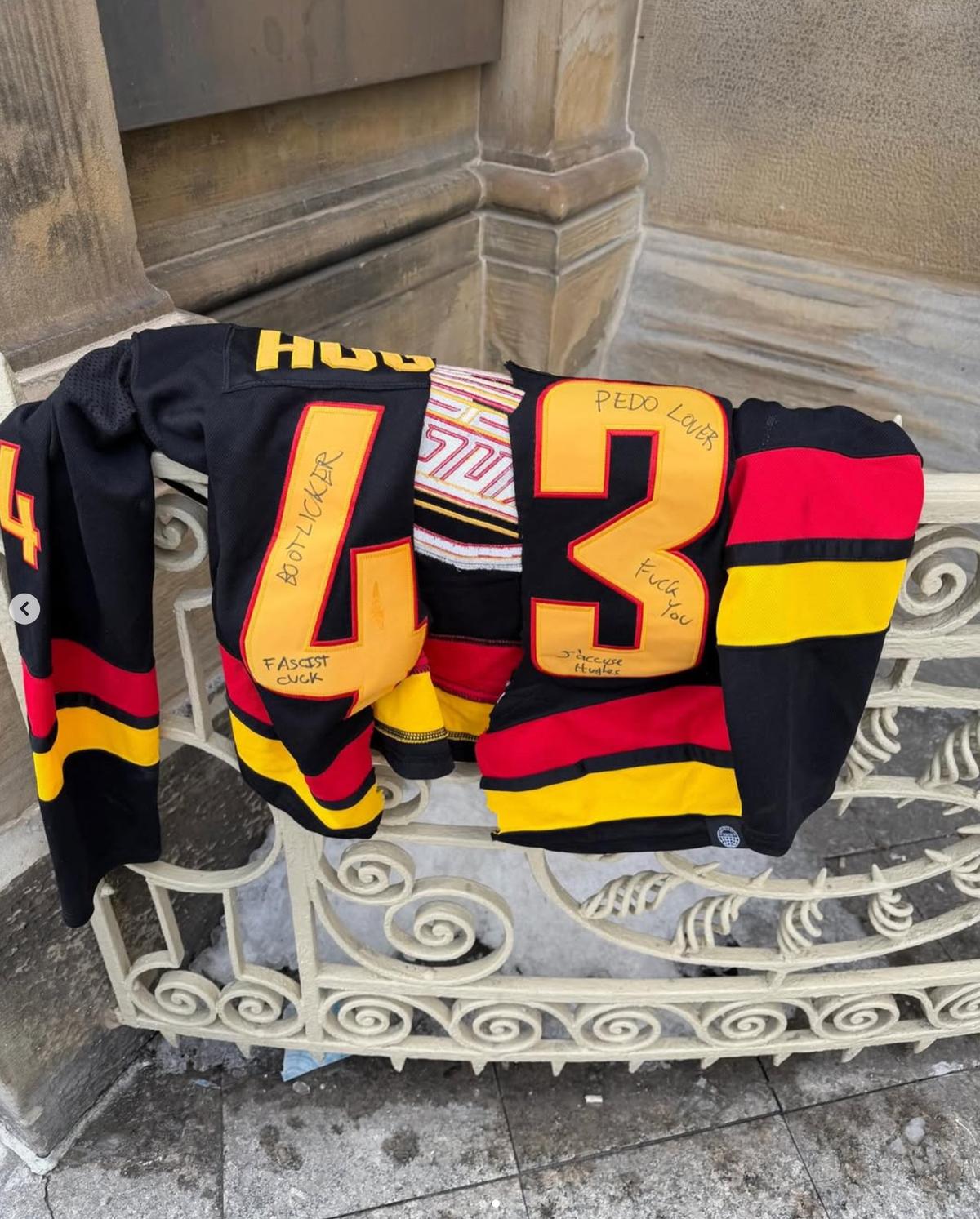 Chandail de Quinn Hughes