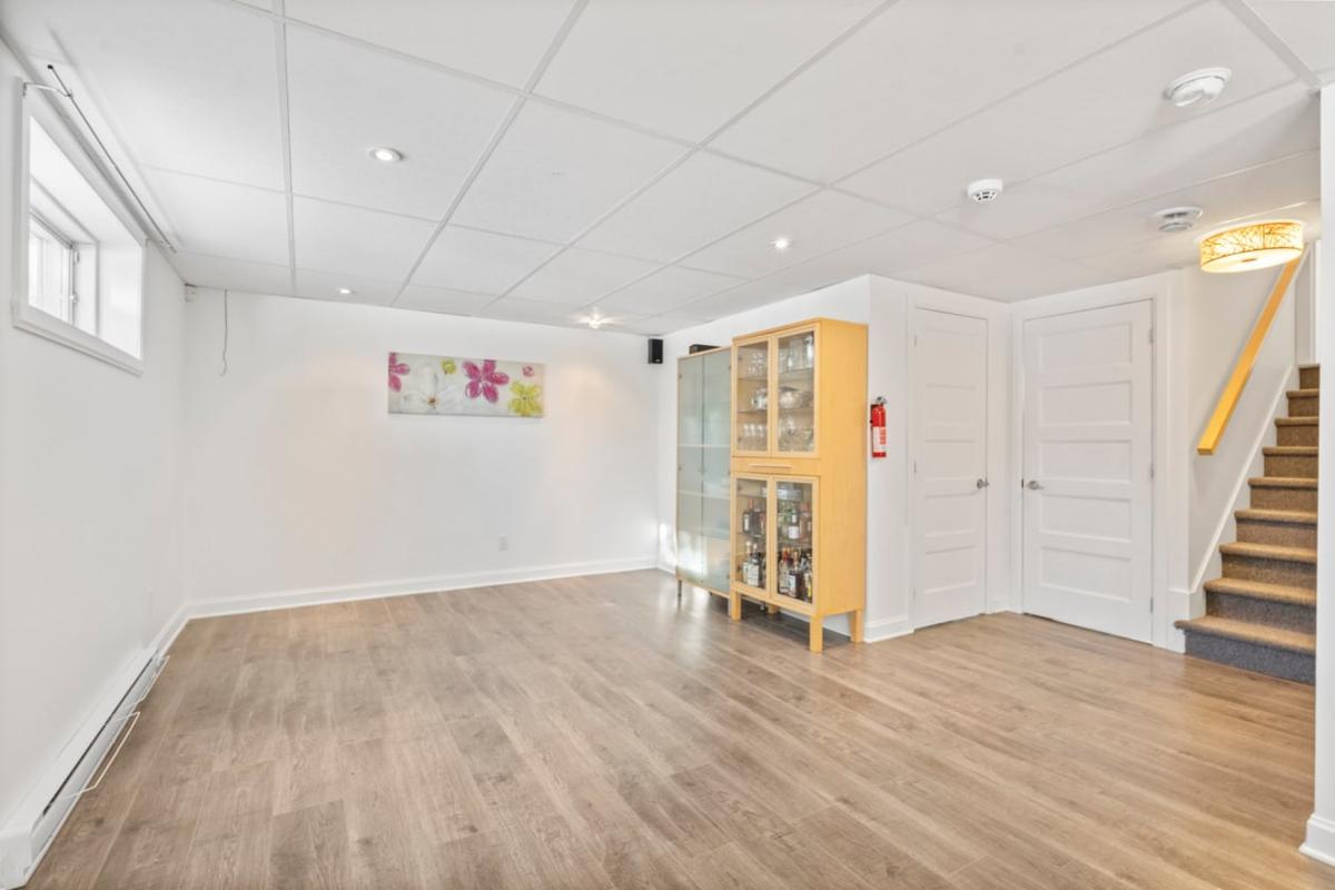 Salle familiale au sous-sol