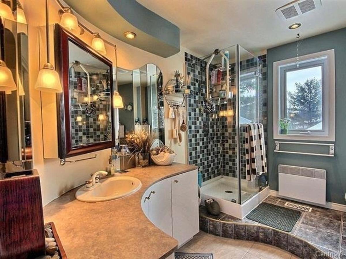 Salle de bain à l'étage