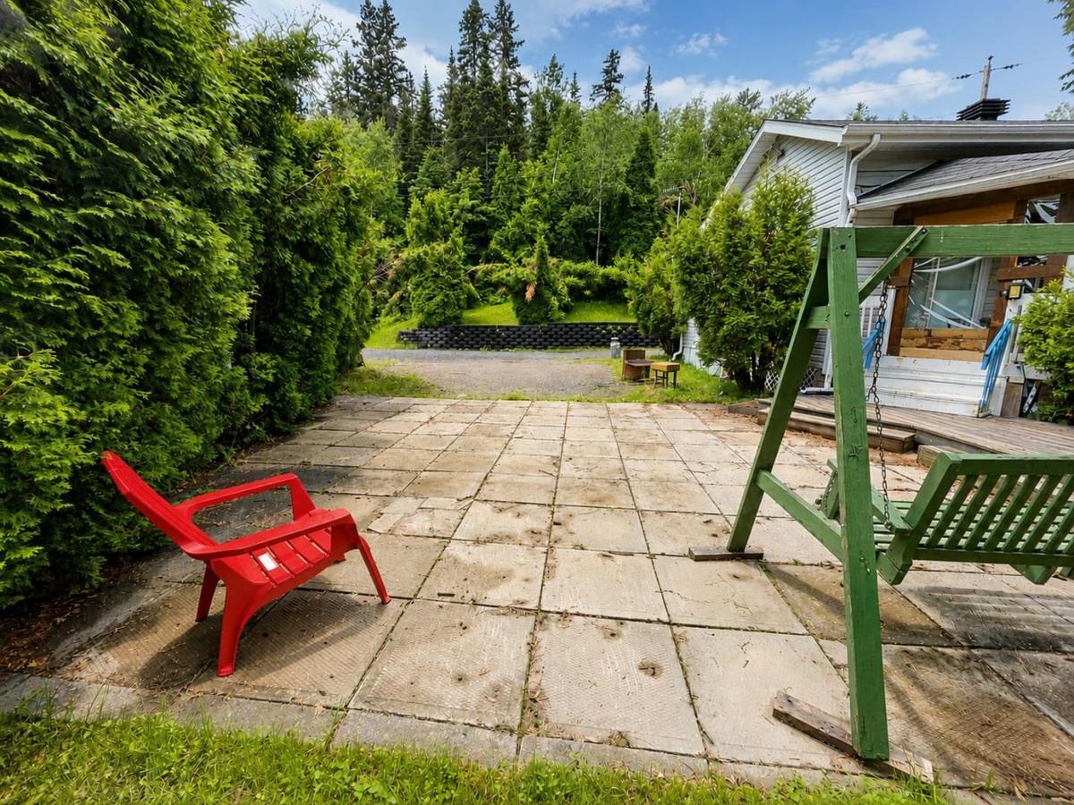 Terrasse et vue arrière