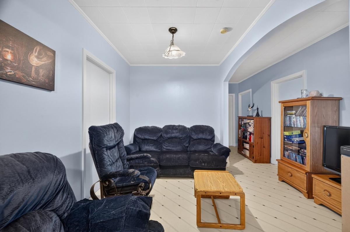 Autre angle du salon