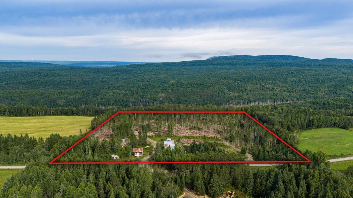 Autre vue aérienne de la propriété