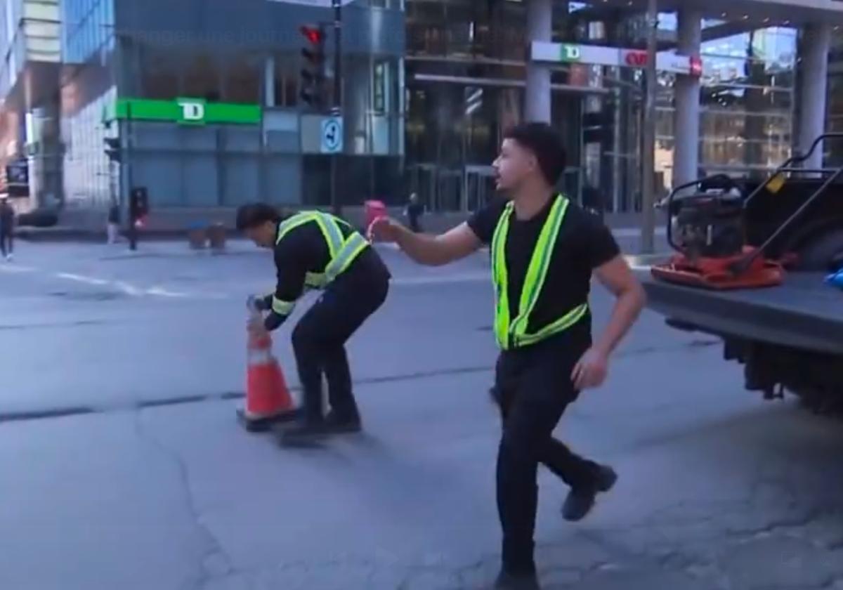 Homme qui répare les nids-de-poule