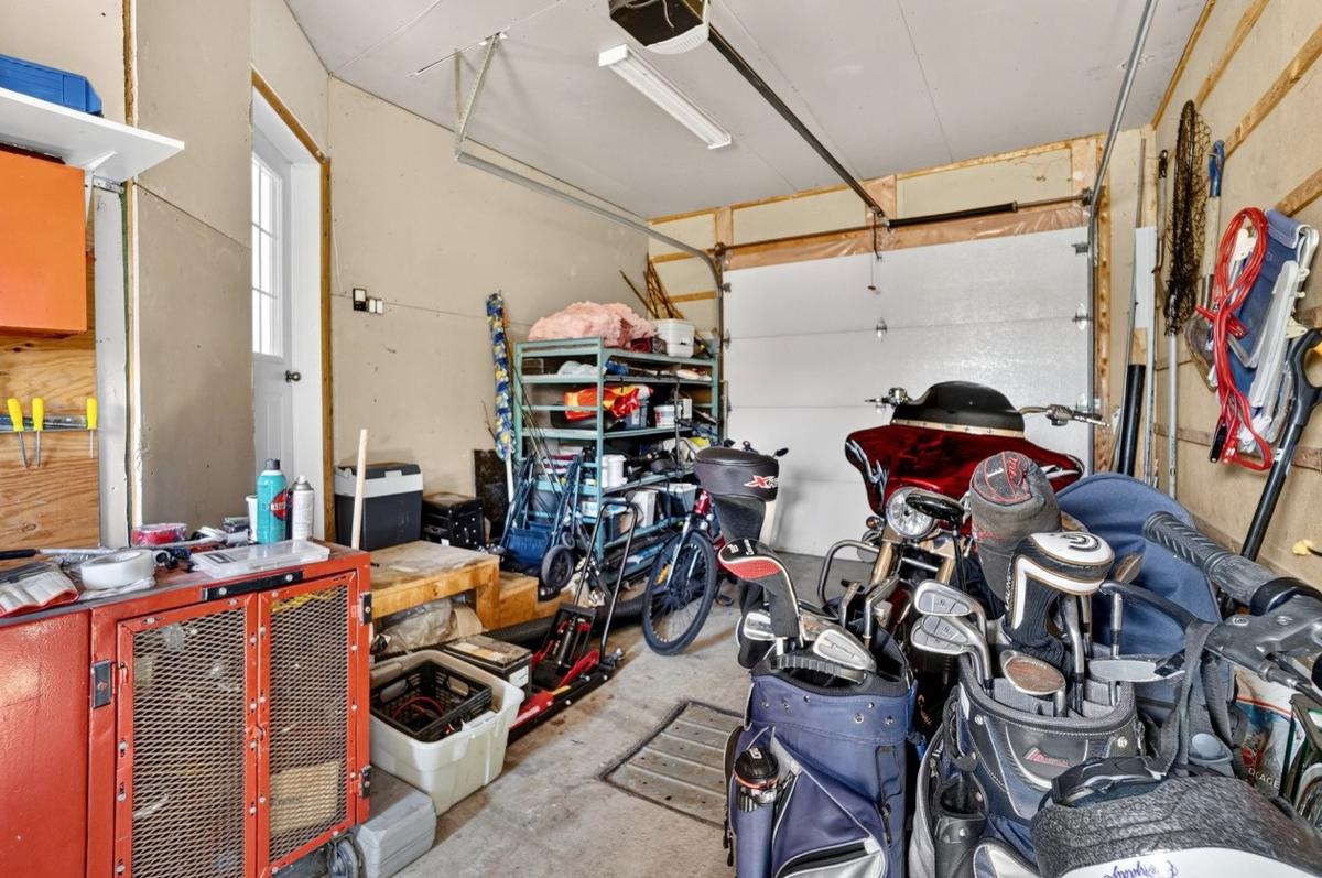 Le garage attenant à la propriété